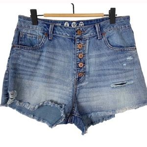 Cello Women’s Light Wash Shorts